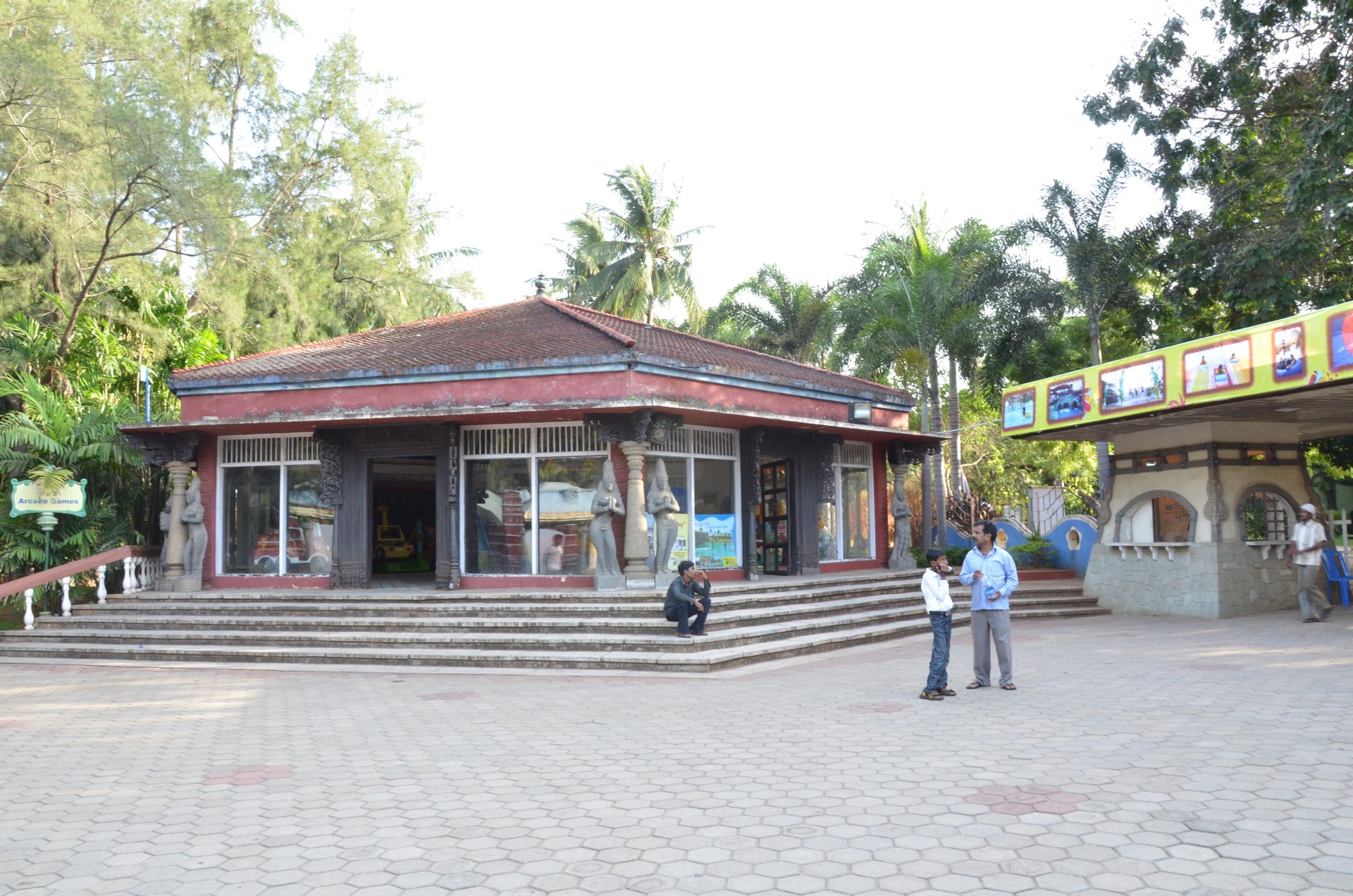 VGP Golden beach Park cover