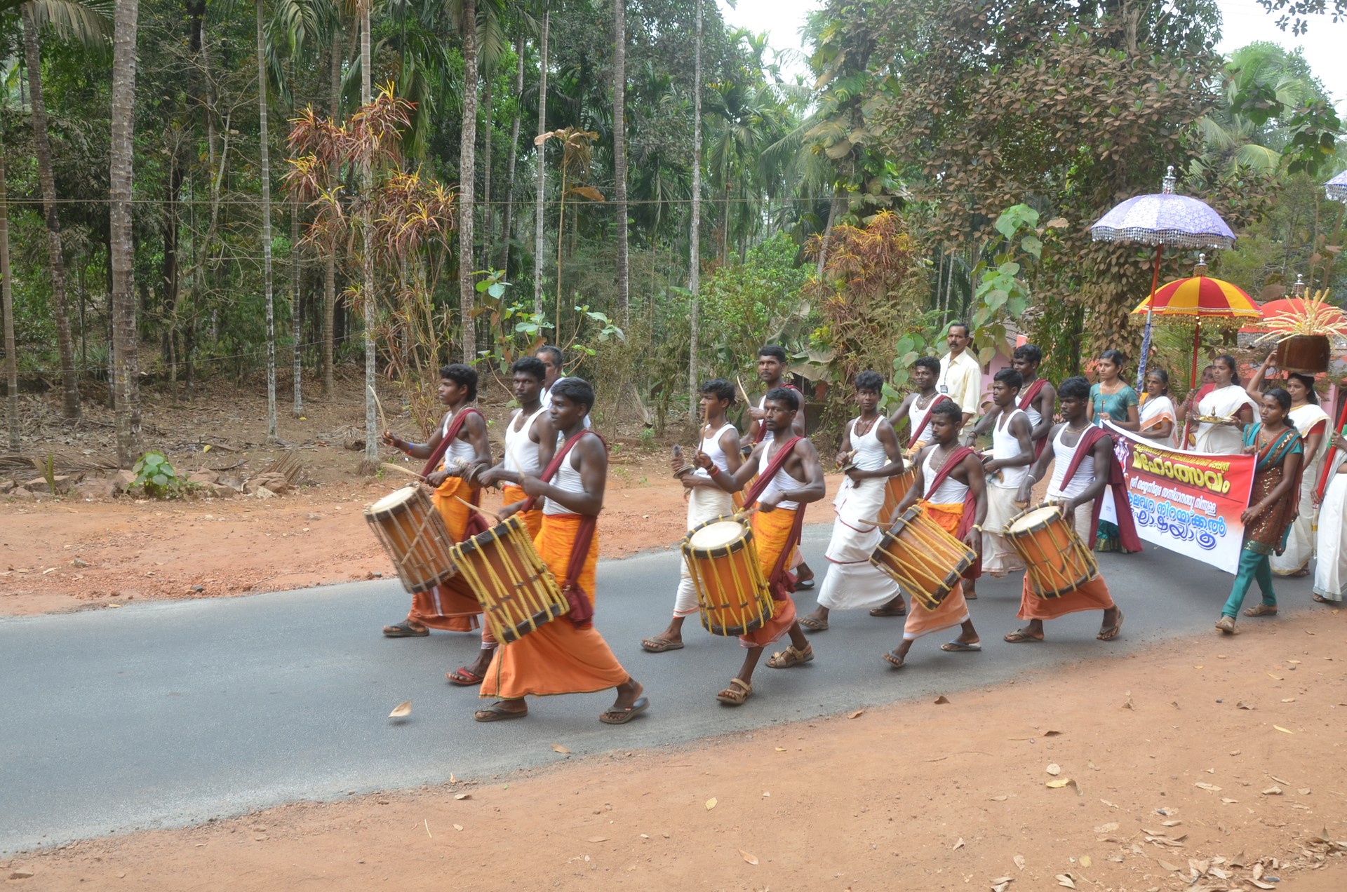 Kalavara Nirakkal archive cover